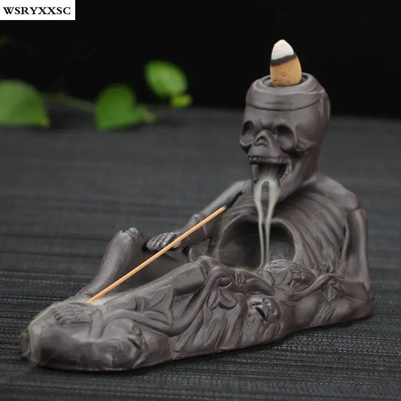 

Skeleton Pour Incense Burner, Zisha Ceramic Aroma Furnace, Halloween Creative Decoration, Creative Home Decoration