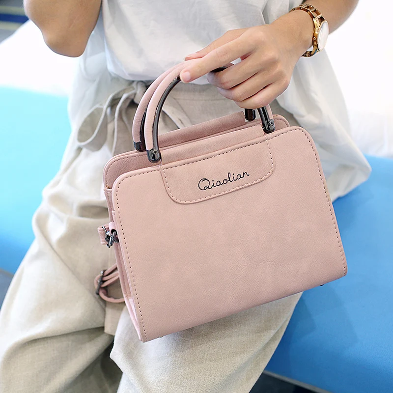 Free shipping, 2018 new woman trend handbags, retro Korean version women bag, leisure messenger bag, fashion small fresh flap. Free shipping, 2018 new woman trend handbags, retro Korean version women bag, leisure messenger bag, fashion small fresh flap.