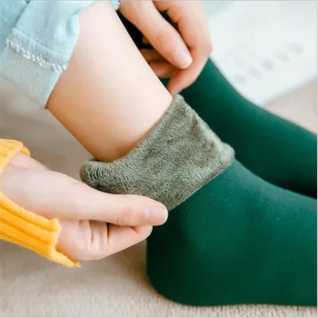 

La MaxPa Winter Wamer Thicken Thermal Wool Cashmere Snow Socks Seamless Velvet Boots Floor Sleeping Socks for Women Men k92
