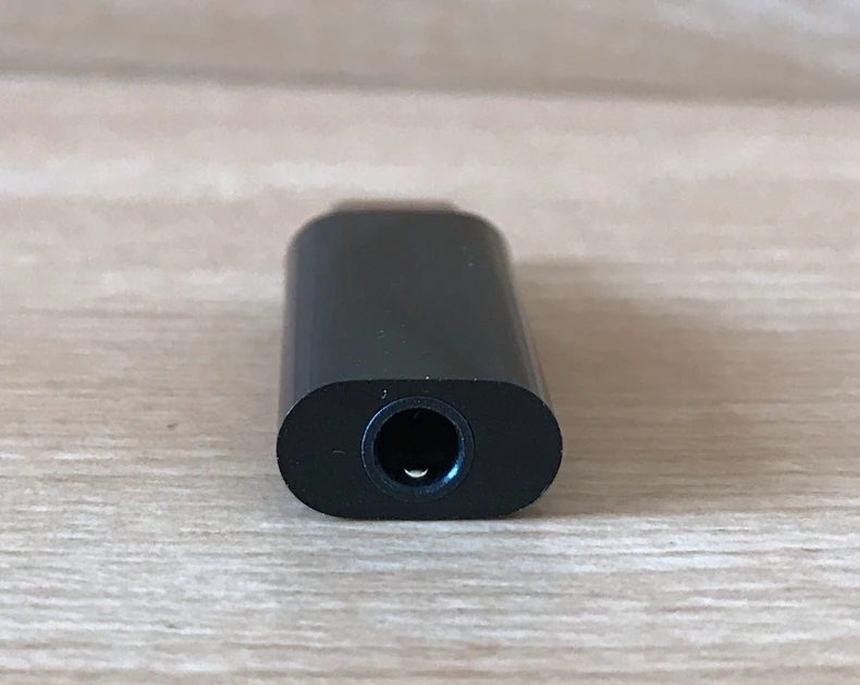 

Short Type-C Female to 3.5mm Headphone Audio Jack, USB-C to 3.5mm Aux Microphone Connector Convert for Xiaomi Selfie stick