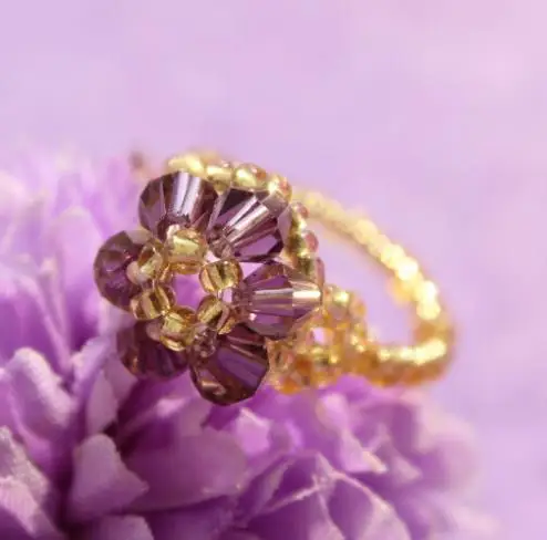 

OMH wholesale bule red beautiful fashion jewelry hand-woven crystal beads ring for women JZ116