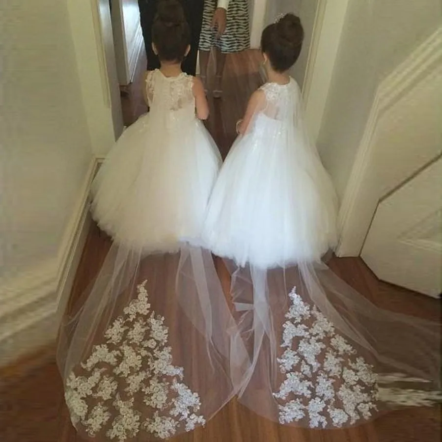 Trendy Chic 2016 Long Train Flower Girl Dresses Appliques Beading Sequins Ball Gowns For Little