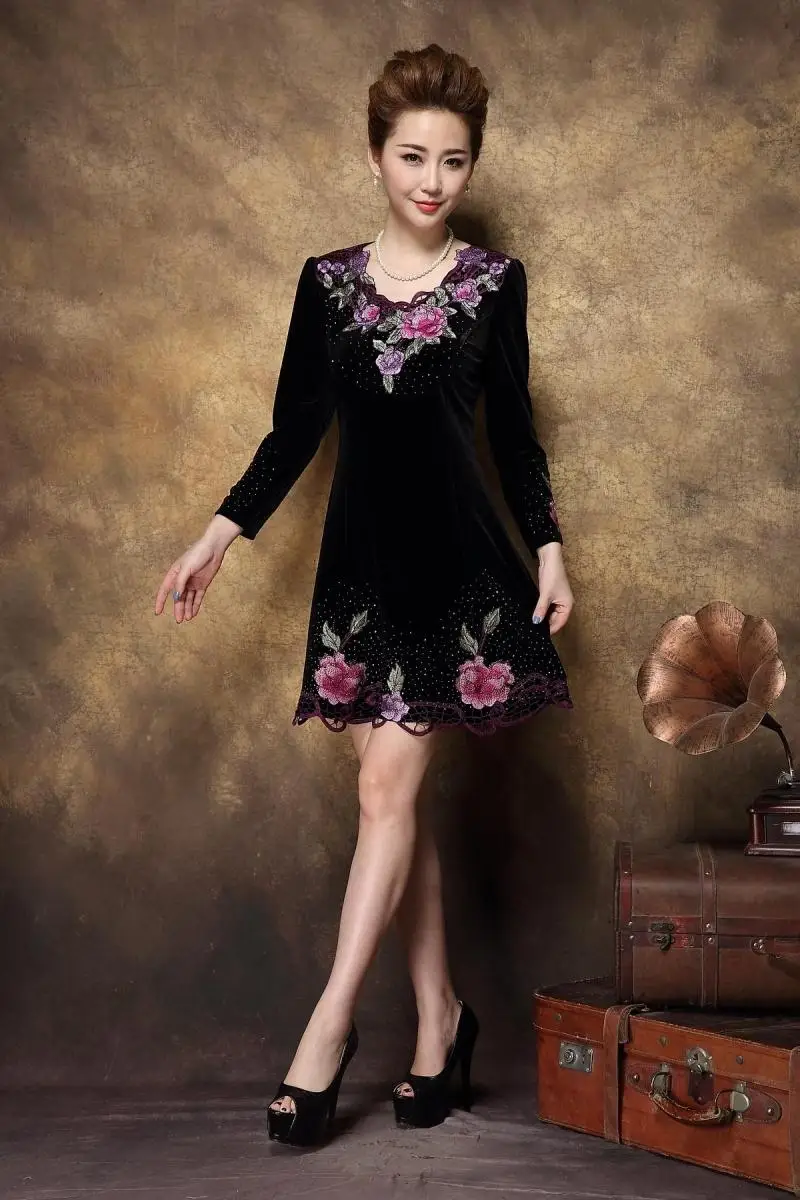 Clobee элегантное вышитое печатное платье для женщин среднего возраста Vestidos Femininos с длинным рукавом размера плюс женское бархатное платье XL610