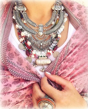 

Vintage Bohemian Ethnic Gypsy Rhinestone Bib Chunky Tassel Collar Festival Statement Necklace For Women Coin Neck Punk Jewelry