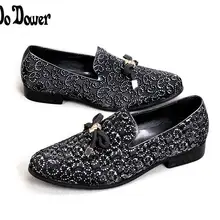 Модный Роскошный Повседневный формальный обувь для мужчин черный/красный Натуральная кожа кисточкой мужские свадебные туфли золотые металлические мужские лоферы со стразами