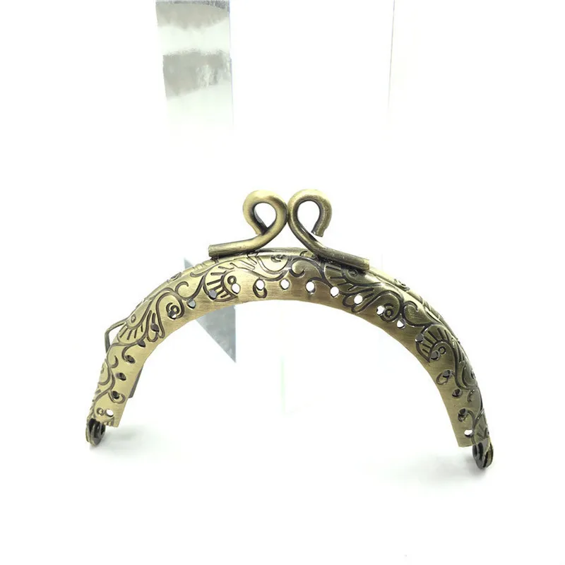 

1Pc Bronze Tone Fashion Purse Metalwork Metal Frame Arch Dragon Flower Tightening Spell Delicate Hole DIY Kiss Clasp Lock 8.5cm