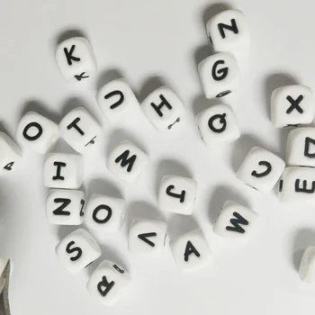 

Random 30 PCS/Set Alphabet/Star/Heart Acrylic Dice Puzzle Games 12 mm DIY Bead Dice