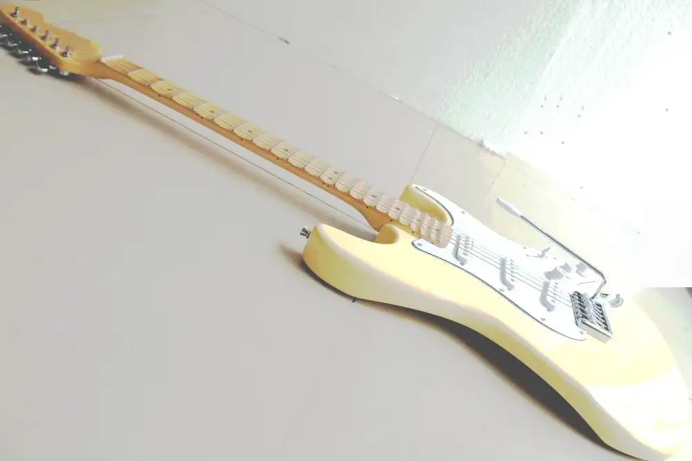 Cheap Guitar Cream Yngwie Malmsteen Scalloped Maple Fretboard Big Head ST 6 String Electric Guitarra In