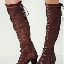 Г. осенне-зимние винтажные женские сапоги до колена с острым носком на шнуровке модная металлическая украшенная обувь женские сапоги на среднем каблуке