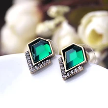 Роскошные крутые серьги-гвоздики с зеленым кристаллом от известного бренда, геометрические маленькие Винтажные серьги, модные ювелирные изделия, Интернет-магазины, Индия