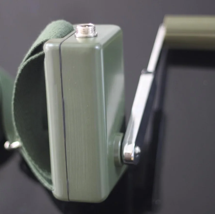 DC9V Hand Crank Generator, Emergency Charger, Sturdy Build of Casting Aluminum Case, Portable Power Supply