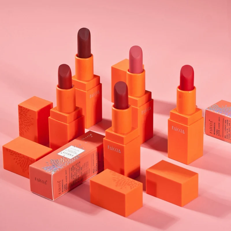 2019 Lipstick Matte Waterproof Velvet Lipstick 5 Colors Sexy Red Brown Pigments Makeup Matte Lipsticks 2019 Lipstick Matte Waterproof Velvet Lipstick 5 Colors Sexy Red Brown Pigments Makeup Matte Lipsticks