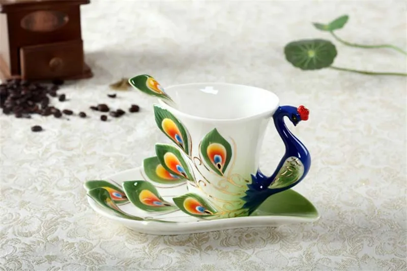 Китайский роскошный 3D Павлин кофейная чашка блюдце ложка цвет эмаль керамический фарфор кофейные чайные сервизы для дома кафе подарок 6 цветов