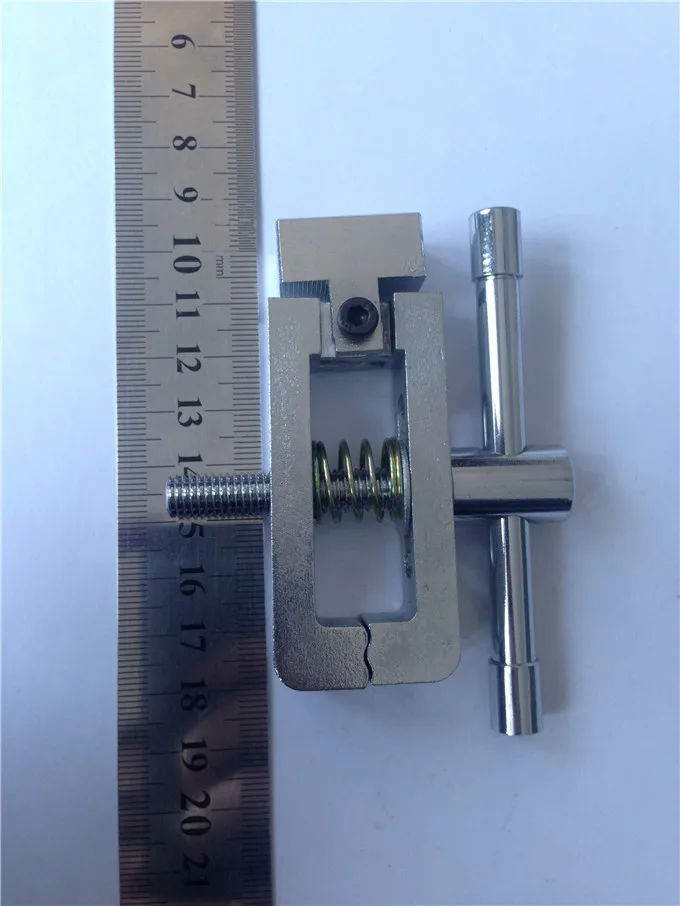 8F9C556906E86F03A3E3C5202A82674A