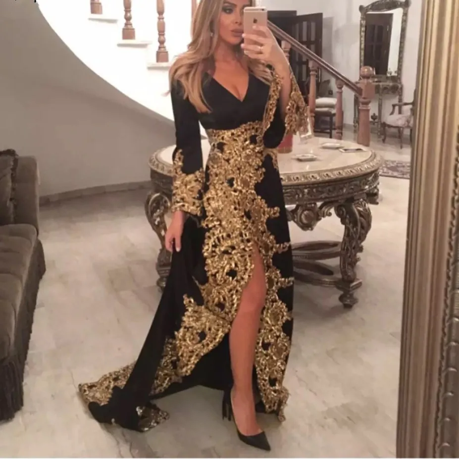 

Saudi Arabic Black Velour Evening Dresses With Puff Full Sleeves Shiny Gold Lace Long Sexy Evening Gowns Split Robe De Soiree