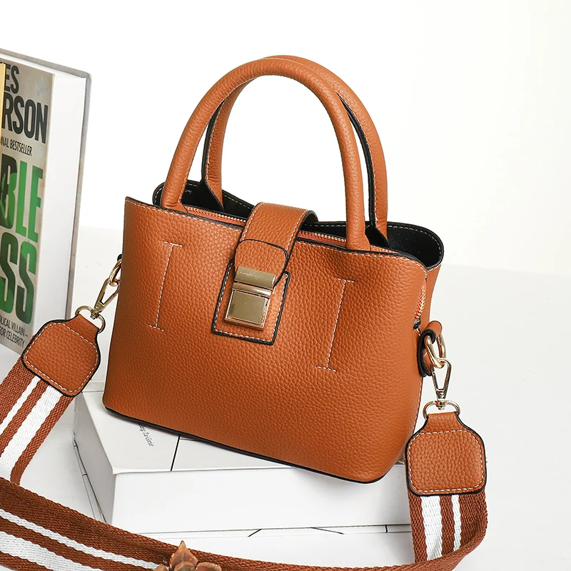 

YILIAN Female bag bag 2018The new fashion The women's handbag Pure color Single shoulder bag Small square bag A518