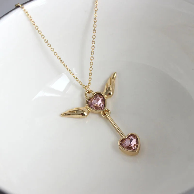

Fashion Sweety Gold Color Short Metal Chain Choker Angel Wing Pink Heart Crystal Stone Pendant Necklace For Women Lady