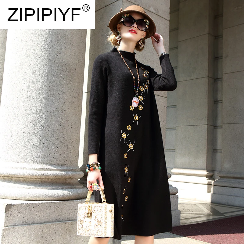

2018 Winter Women Dresses Wool Loose Knee Length Dresses Embroidery Long Sleeve Street Dresses Stand Neck Casual Dresses Z101