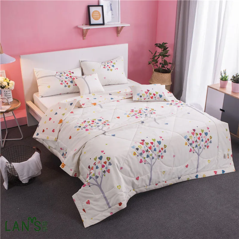 2017 Hot Sell Fashion Floral Printed 100cotton Summer Quilts Washable