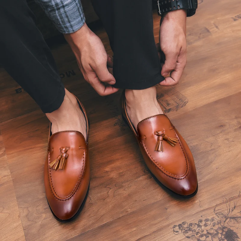 Всесезонные Мужские модельные лоферы с кисточками в винтажном британском стиле; Кожаные слипоны; Мужская Свадебная удобная обувь в деловом стиле