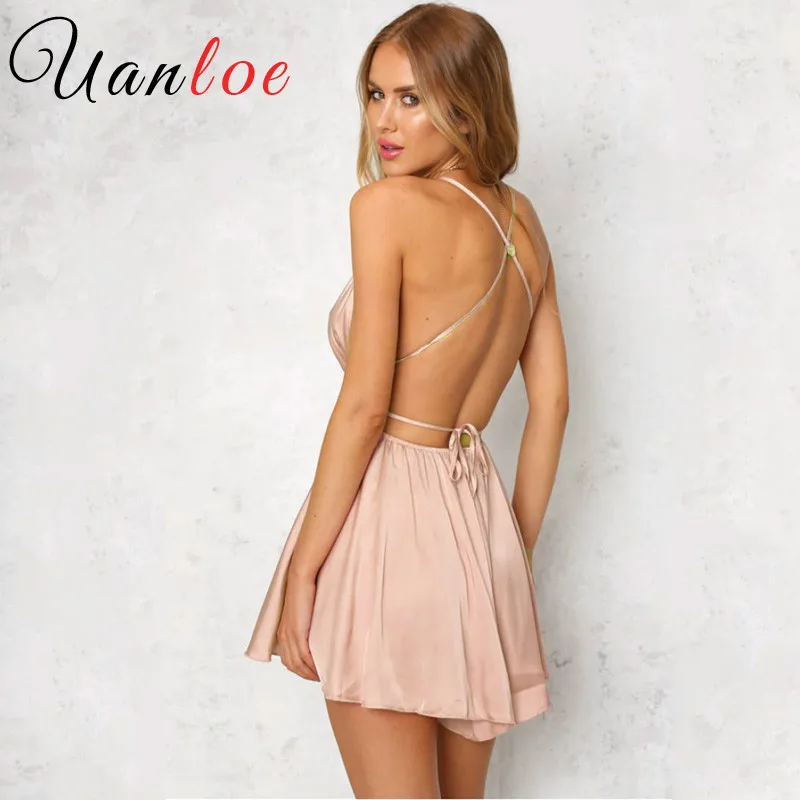 UANLOE 2019 الصيف المرأة حللا السروال القصير أنيقة العميق V الرقبة الوردي الحرير الحرير عارضة الشاطئ Playsuit ارتداءها وزرة UANLOE 2019 الصيف المرأة حللا السروال القصير أنيقة العميق V الرقبة الوردي الحرير الحرير عارضة الشاطئ Playsuit ارتداءها وزرة