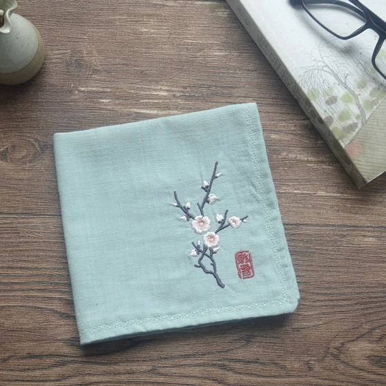  The name plum blossom put Ms retro nostalgia embroidery cotton and linen handkerchief foreigners Ma