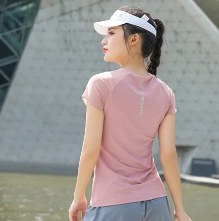 

Sport Mesh Sleeve Yoga Shirt Women Fitness T-Shirt Breathable Quick Dry Tees Workout Gym Tops Sportswear Female Clothing