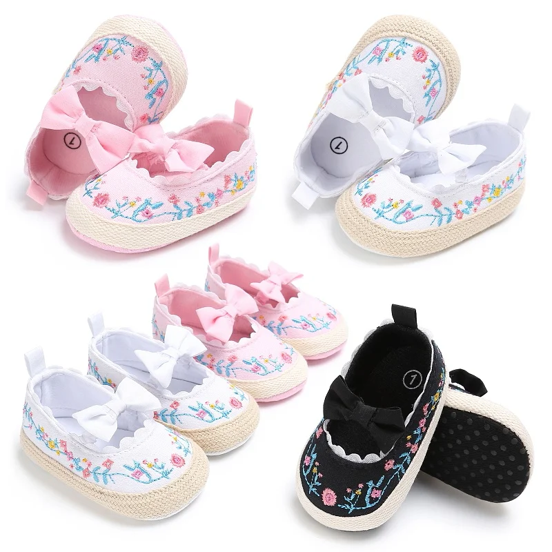 Модная обувь для маленьких девочек; Винтажный стиль принцессы; милый бантик и Детские туфельки из парусины с вышивкой