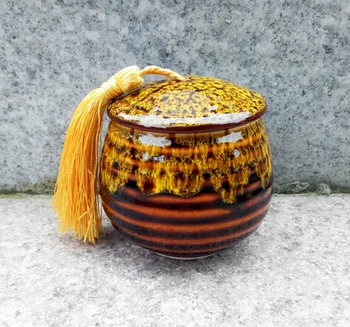 

Sealed tea caddy, retro Mini pottery, ceramic trumpet, Japanese style gourd tea pot, travel, small pot, many kinds of