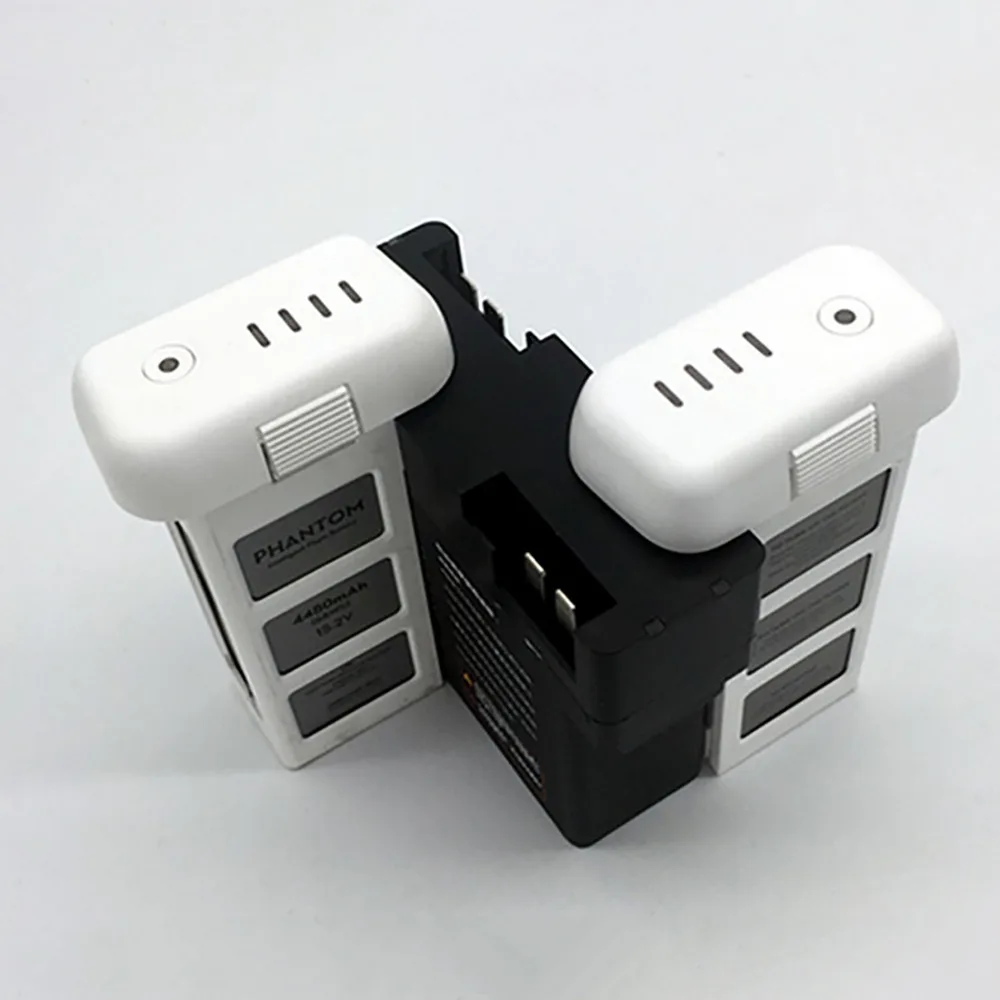 

4 in 1 Charging Hub Intelligent Flight Battery Charger Adapter for DJI Phantom 3 Professional / 3 Advanced / 3 S / 3 SE Drone