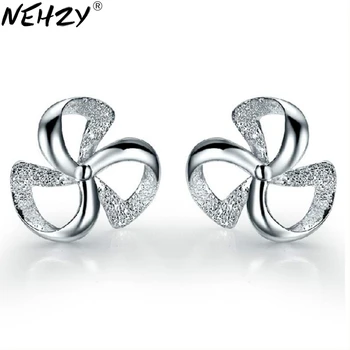 

Silver hollow clover earrings female models fashion crystal jewelry cute vintage jewelry factory wholesale