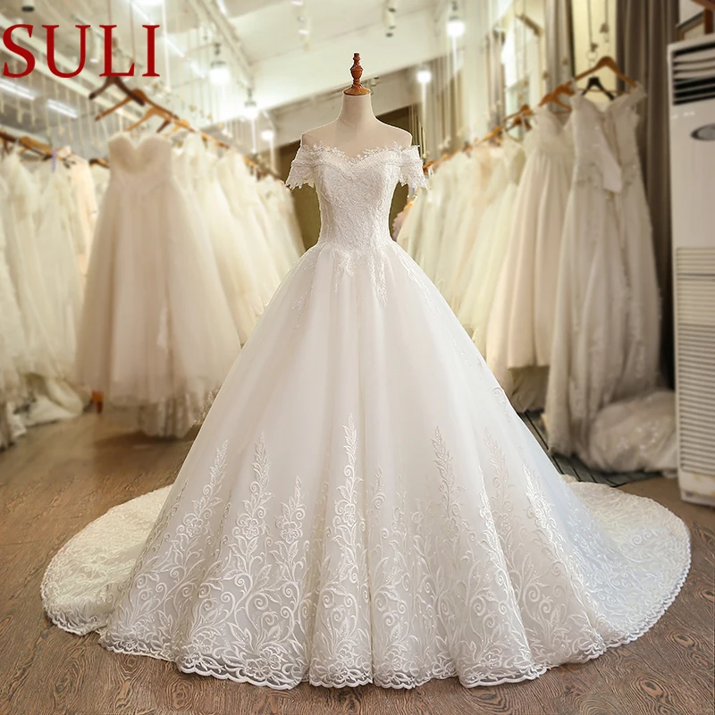

SL-6048 Blingbling Boat Neck Short Sleeves Bridal Gown 2019 Plus Size Pearls Crystal Lace Wedding Dress