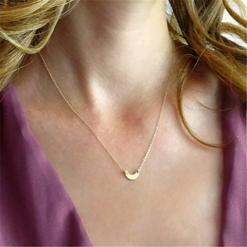Feximzl Moon Pendant Necklace 18K Gold Plated Dainty Stainless Steel Moon Choker Simple Crescent Moon Necklaces for Women Feximzl Moon Pendant Necklace 18K Gold Plated Dainty Stainless Steel Moon Choker Simple Crescent Moon Necklaces for Women