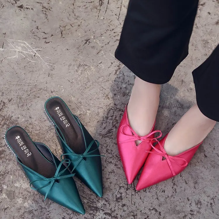 

Women Flats Mules Pointed Toe Bow Tie Rivet Flat Sandals Slip On Satin High Quality Ladies Fashion Casual Vantage Slides Shallow