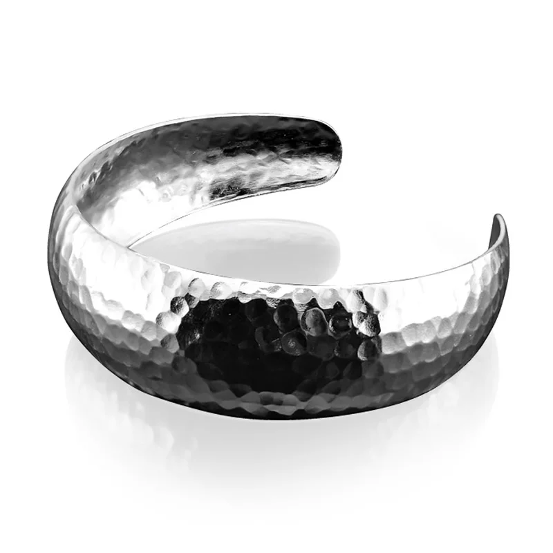 

Fashion silver wide bracelet.Solid 925 silver women bracelet.Vintage handmade silver bracelet.Charming lady silver jewelry