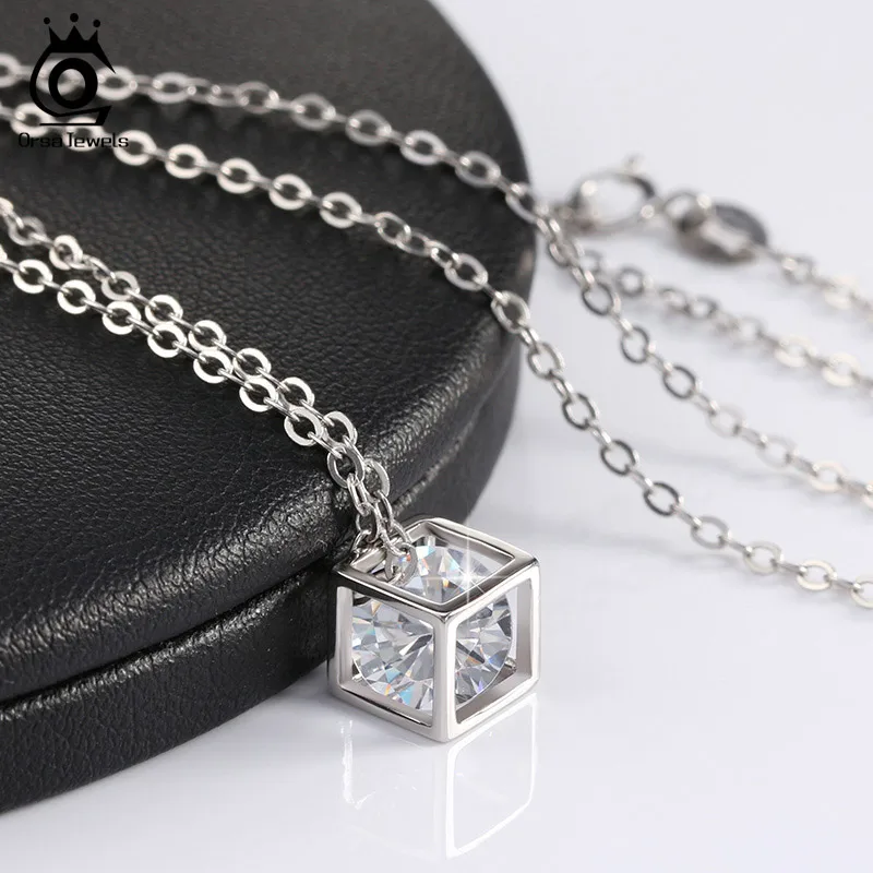 ORSA JEWELS Гипоаллергенное ожерелье серебряного цвета квадратная коробка с кубическим цирконием AAA элегантное подвесное ожерелье для женщин ON49