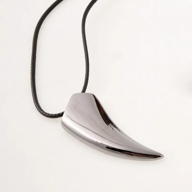 New Fashion Brave Men's Necklace Stainless Steel Wolf Tooth Necklace Animal Pendant Necklaces Jewelry Gift New Fashion Brave Men's Necklace Stainless Steel Wolf Tooth Necklace Animal Pendant Necklaces Jewelry Gift