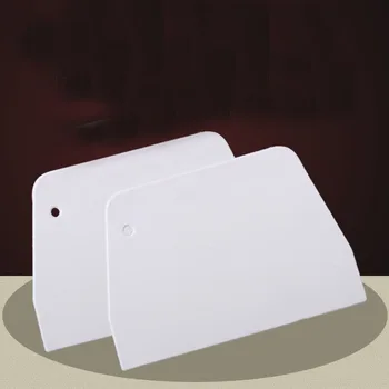 

2pcs 13.5*9.3cm High Quality 2pcs DIY Baking Scraper Butter Knife Plastic Cake Dough Cutter Kitchen Baking Tools