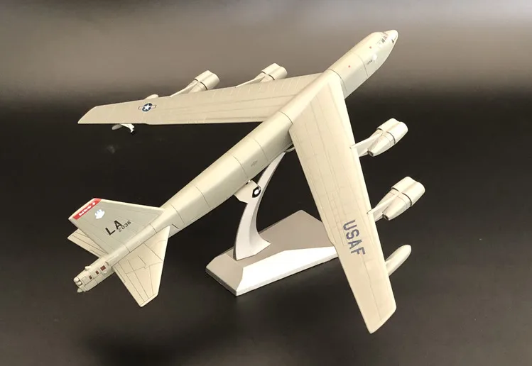 1/200 Новинка; Лидер продаж выгодная покупка литого металла B52 военный истребитель Stratofortress большой дальности стратегический бомбардировщик модели игрушки для детей