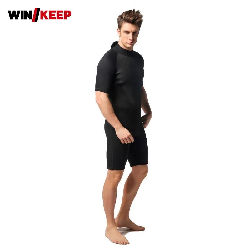 

2018 New Short Sleeved Mens Diving Suit Professional Protective Swimsuit Surfing Rash Guard Summer Snorkeling Swimming Clothes