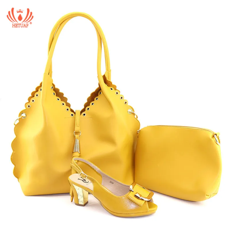 Желтые свадебные туфли в африканском стиле и сумочка и кошелек в комплекте комплект из туфель и сумочки, украшенный стразами итальянские туфли той же расцветки