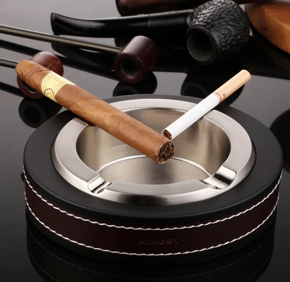 الراقية الفاخرة المعادن السيجار منفضة سجائر المنزل طاولة مكتبية الديكور الفولاذ المقاوم للصدأ جودة جلد طبيعي KTV شريط منفضة سجائر LF279 الراقية الفاخرة المعادن السيجار منفضة سجائر المنزل طاولة مكتبية الديكور الفولاذ المقاوم للصدأ جودة جلد طبيعي KTV شريط منفضة سجائر LF279