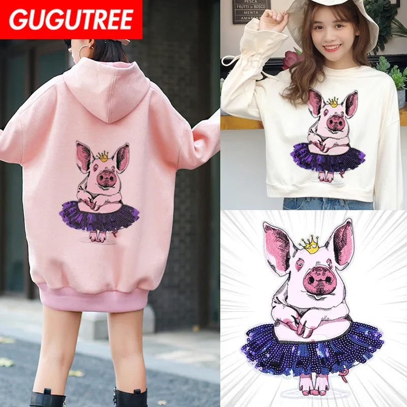 

GUGUTREE embroidery Sequins big pig patches cartoon animal patches badges applique patches for clothing XC-22