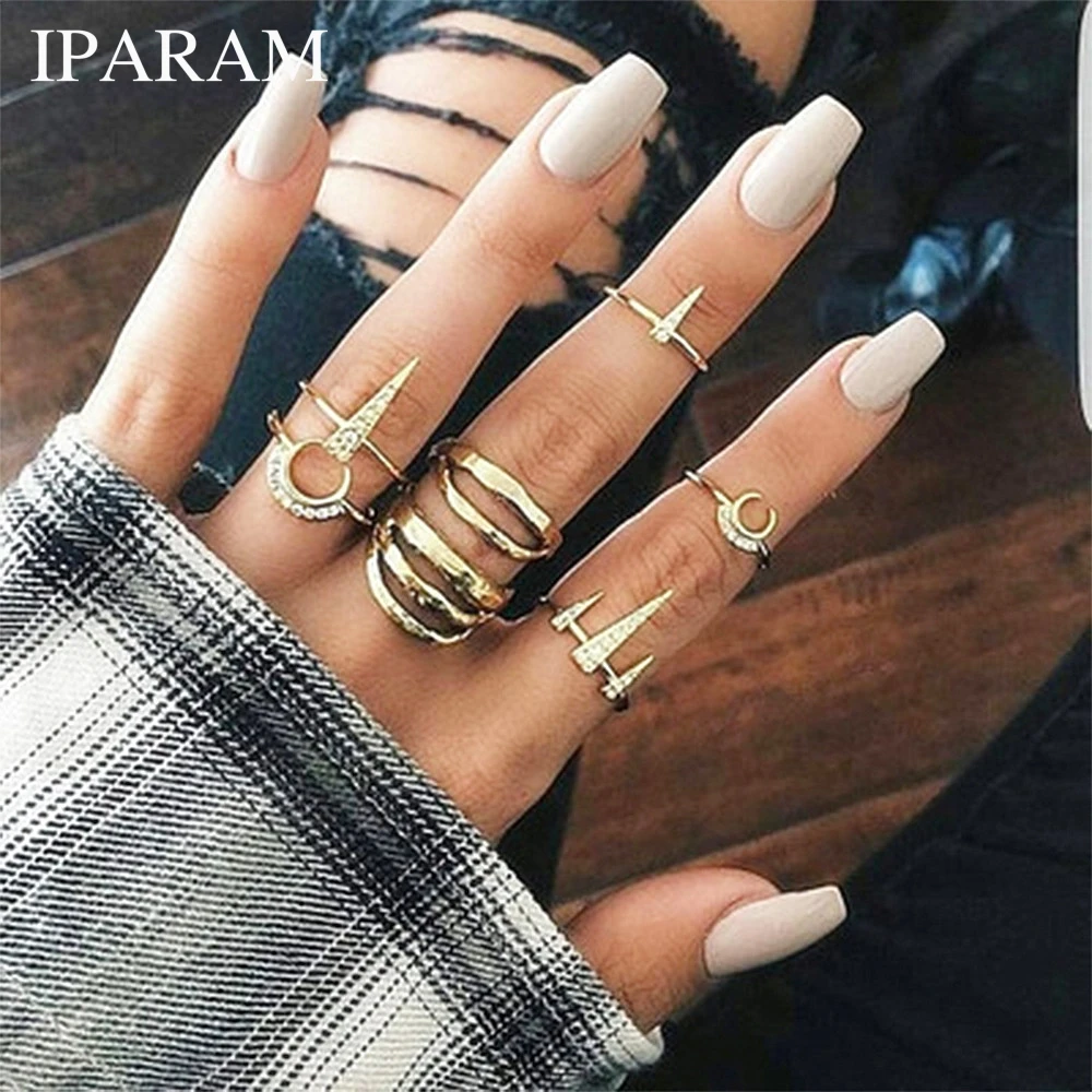 

IPARAM 7PCS Punk Moon Triangle Crystal Rhinestone Geometry Hollow Golden Ring Set Female Personality Party Fashion Jewelry Gift