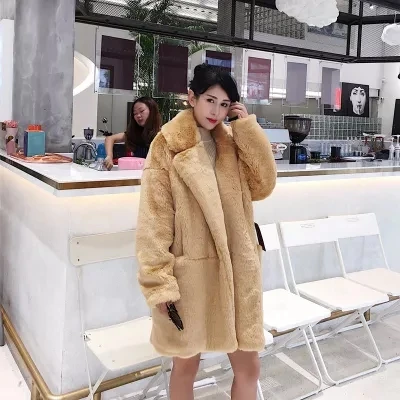 

New Style High-end Fashion Women Faux Fur Coat 17S11