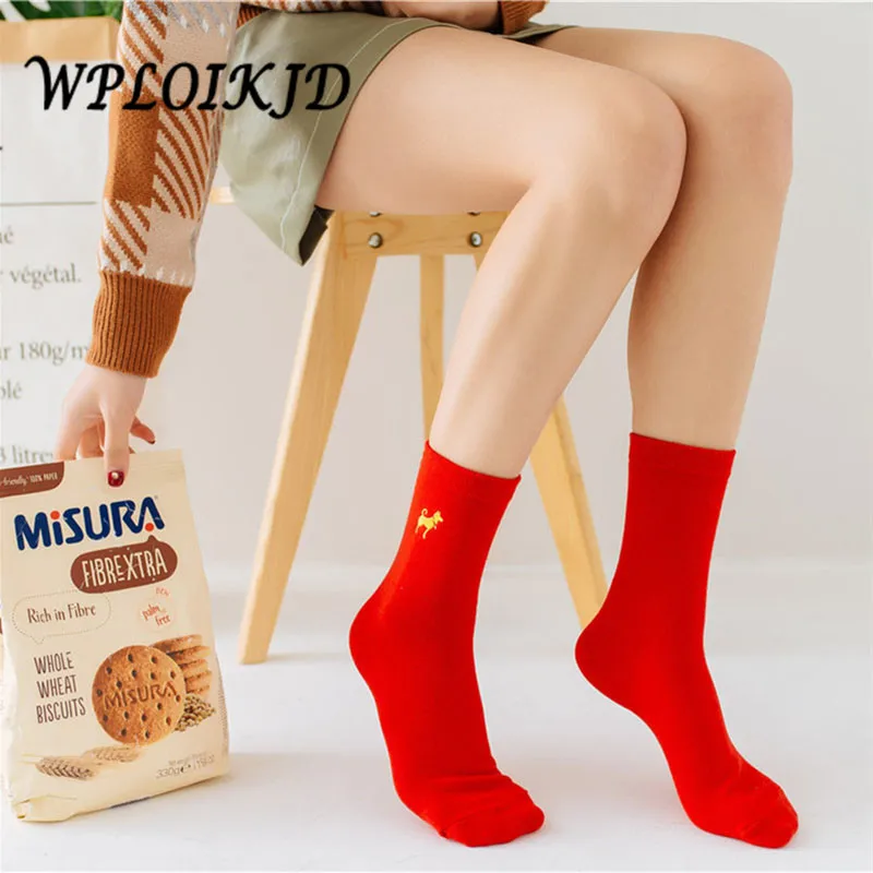 [WPLOIKJD] Япония Harajuku 1 пара красный золотой вышивка мопс/галстук-бабочка носки для женщин Meias креативный унисекс носки Mujer