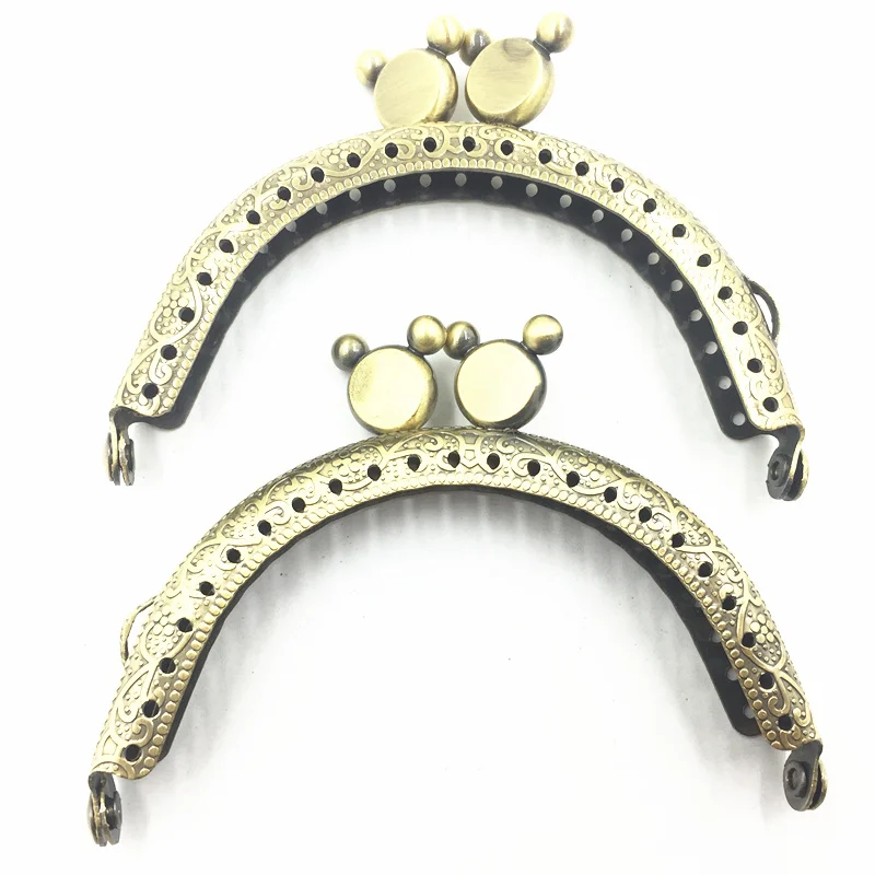 

Bronze Tone Handbag Handle Delicate Metal Purse Frame Arch Pattern DIY Ruffled Beautiful Animal Head Luggage Accessories 8.5CM