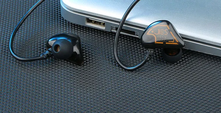 x62_two_unit_Earphone_38