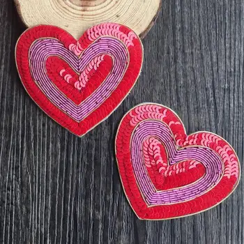 

Pink Heart Sequins Indian Silk Patch India Silk Wire Handmade Embroidered Badge Fabric Patch Fashion Clothing Decoration