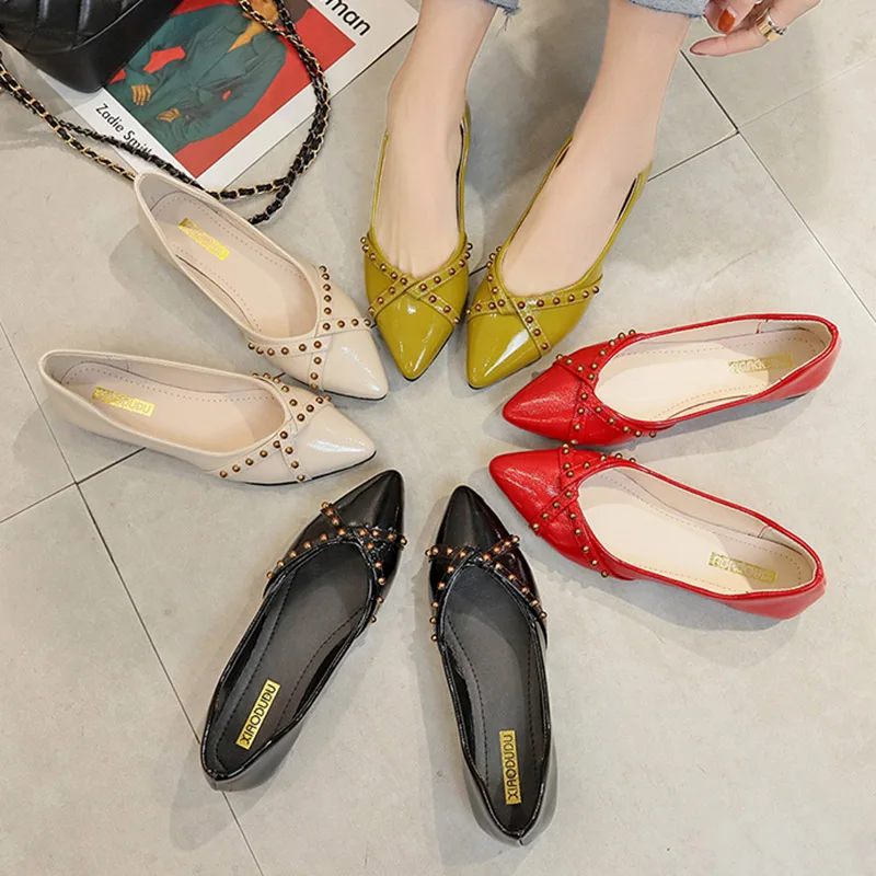 

Patent Leather Women Flats Slip on Flat Shoes Pointed Toe Woman Shoes Rivets Ballet Flats Ladies Shoes zapatos mujer H7122
